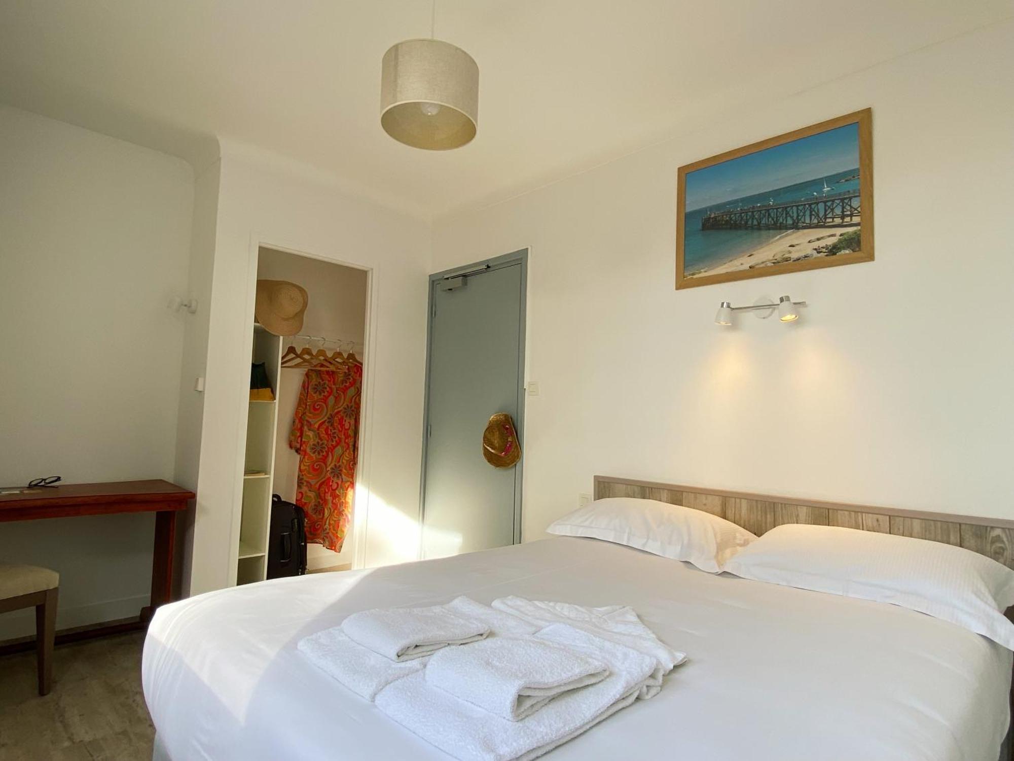 Maison Esperanza Hotel Et Appartement Нуармутье Экстерьер фото